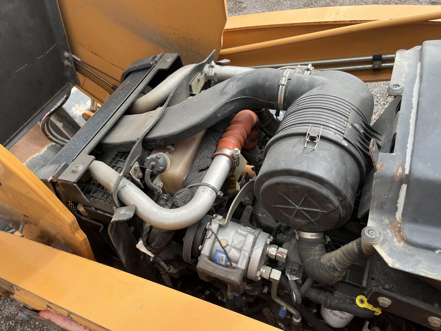 ./imagenes/INVOICE/2019/17034/RETROEXCAVADORA CASE 580 SUPER N (52).JPG